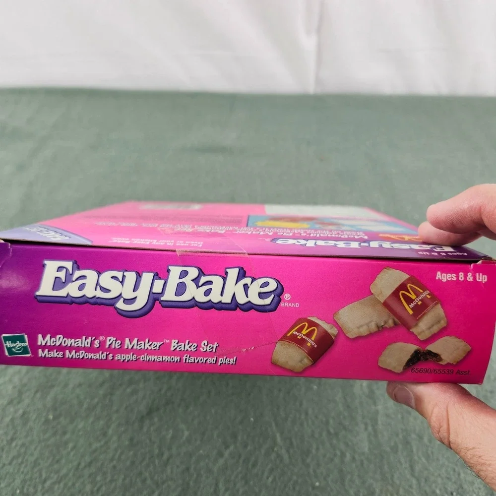 Hasbro bake maker